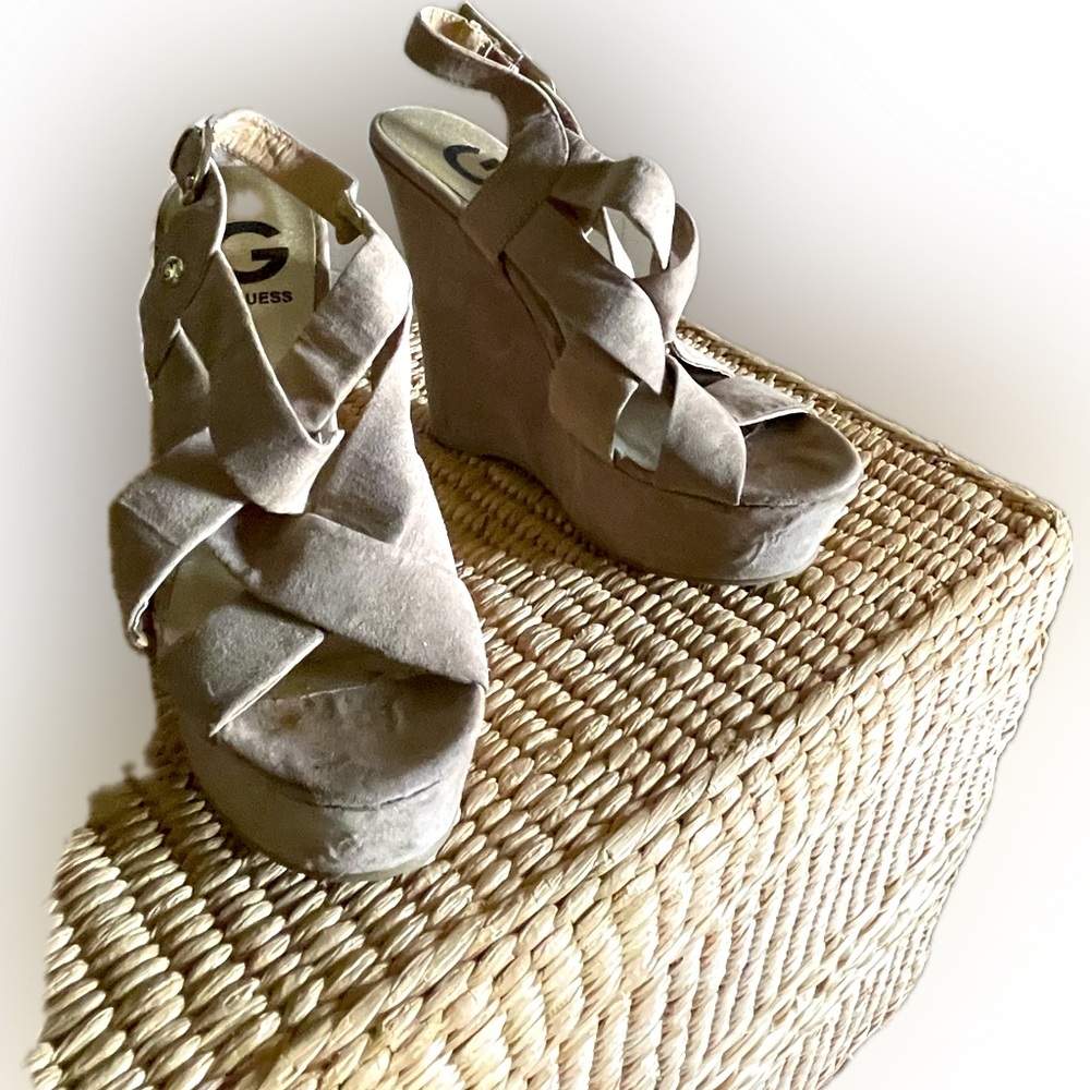 Guess | Suede Wedge